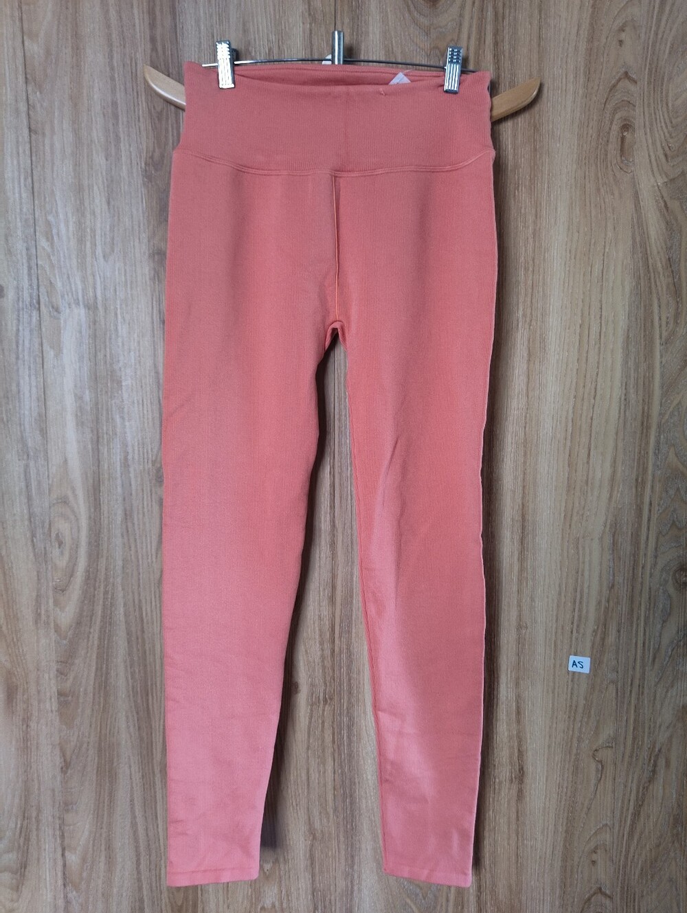 Fabletics High-Waisted Seamless Rib Legging - Picture 3 of 4